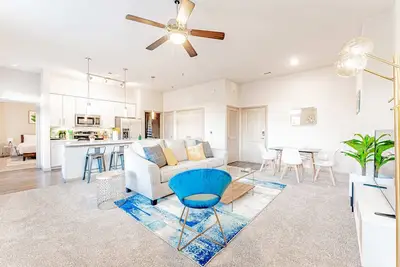 Image de Spacious 2br King Beds Suite, 8 Min to Downtown