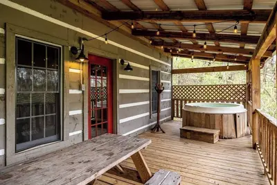 Image de Fall Foliage! King Bed! Arcade! Hot Tub!