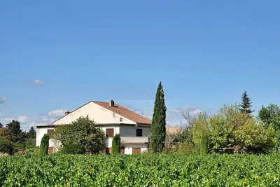 Image de Villa Drôme Provençale - 7ch - 10/24 pers - 350m² - piscine