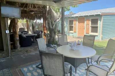 Image de Paradise under the Palapas at Casa Coral Beach House in Rockport!