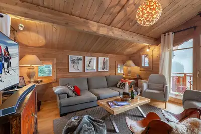 Image de Chalet de charme Ă Saint Marcel, 4 chambres, 10 pers, proche navette ski, label 5 flocons Or