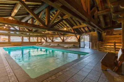 Image de appartement de luxe dans residence avec piscine