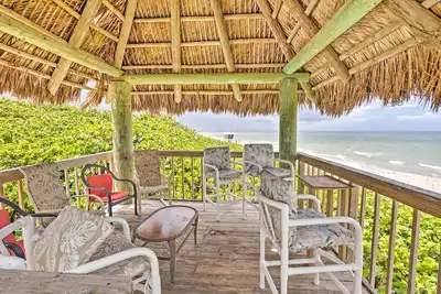 Image de Jensen Beach Home: Walk to Beach Access!