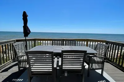 Image de Remodeled lake house on Lake Michigan, near Kohler