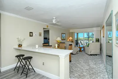 Image de Steps from Siesta Key Beach Condo #409