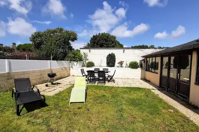 Image de Maison cosy & jardin privé • Plages à 5 min