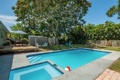 Image de Gorgeous Heated Pool and Spa by Downtown & Beaches