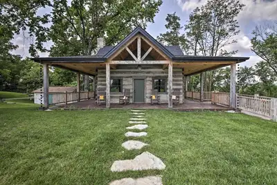Image de ‘Bross Brother's Cabin’ w\/ Wraparound Porch!