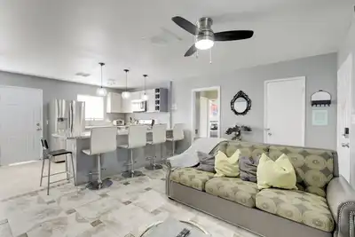 Image de North Las Vegas Hideaway w/ Grill < 10 Mi to Strip