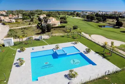 Image de Green 12, 1 chambre, Oliva Nova, by Bookindenia