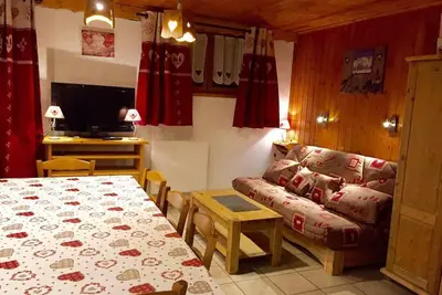 Image de 290m des commerces, parking, casier à ski, 60m², Valloire