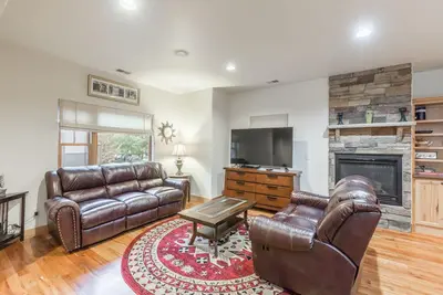 Image de Cozy Ouray Townhome with Fireplace- Close to Downtown and Hot Springs Pool