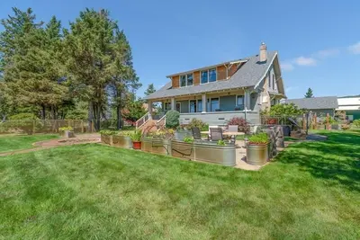 Image de Amazing View, Waterfront, Hot Tub, Pets Ok, Enclosed Yard (Bliss)
