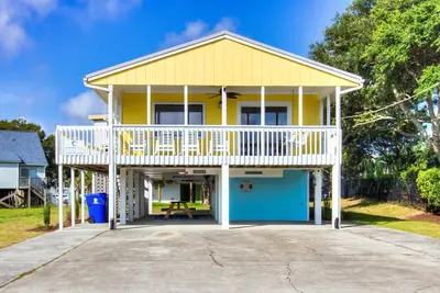 Image de ⭐Sea La Vie: Pet Friendly-Hammock-Outdoor Shower-5 Min Walk to Beach⭐