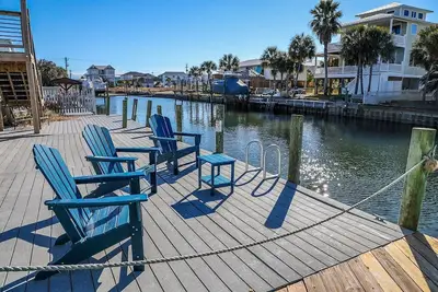 Image de Waterfront Home, Short Walk to Beach, Deck/Balcony
