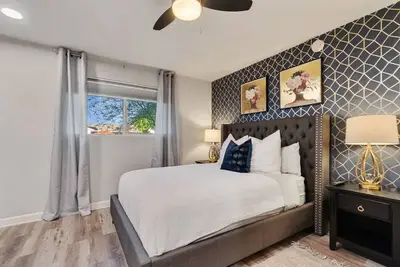 Image de Desert Oasis: 3br\/2ba Retreat with Pool & Hot Tub!