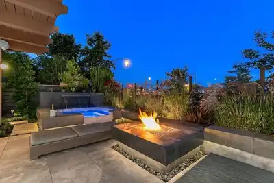 Image de Sea Summit: Luxury Living w/ Ocean View & Jacuzzi!