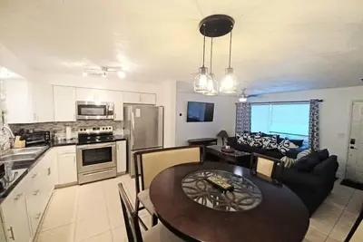 Image de Cozy and Beautiful Home. When booking 1 week or more ask about our discount.