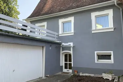 Image de Denkmalgeschütztes Haus am Rande der fränkischen Schweiz