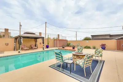 Image de Grill & Dine Outside: Lake Havasu Home w/ Pool!