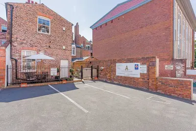 Flat 4b, romantic, with a garden in Chester