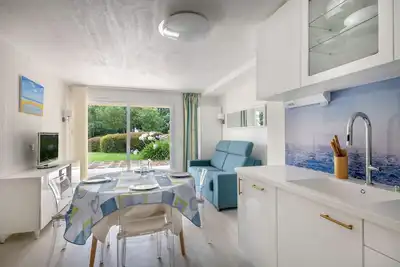 Image de Appartement dans résidence avec piscine pour 6
