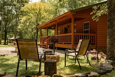 Image de Little Red River Cabin for a perfect fishing getaway for the whole family!