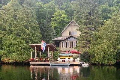 Image de Meech Lake Lodge - Family Getaway