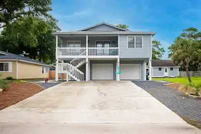 Image de La Isla Bonita: Dog-friendly Home with Spacious Game Room, Close to Scenic Cross