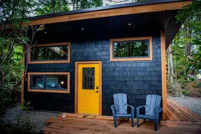 Image de #2 Cabin Couples King Bed Hottub Beach