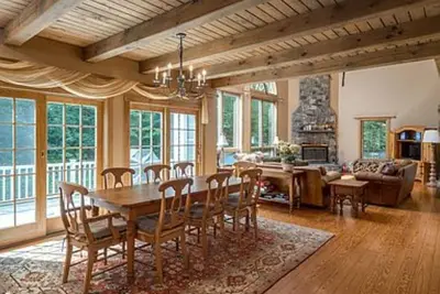 Image de Upper Level Retreat Near the Slopes W\/ Media Room, Wood-Burning Fireplace
