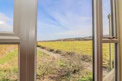 Image de East Cottage, pet friendly, with pool in Rillington