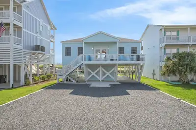 Image de \"The Doodle Dock\" - Canal Home, 3 Bedrooms / 2 Bathrooms