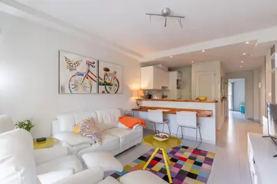 Appartement Zeus avec piscine partagée, A/C et Wi-Fi
