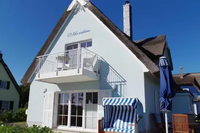 Image de Thatched roof house Meridian