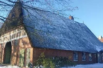 Image de Ground-floor vacation apartment, quiet, lovingly furnished, thatched roof - Ferienwohnung Maaß
