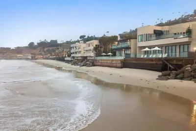 Image de Malibu Sand Suite #15 - Ocean-side Carbon Beach