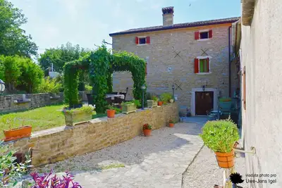 Image de stone house