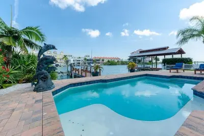 Image de House Clearwater Beach best location, hands down on the water! ! ! ! !