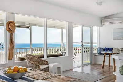 Image de The Landing, Aldinga Beach | Beachfront, Pool Wood fire, Mclaren Vale Wineries