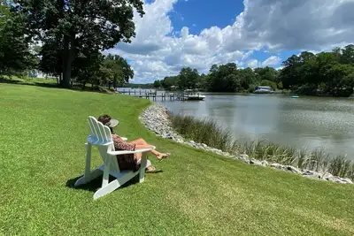 Image de Tipsy Mermaid “Rivah House” Kayak\/Paddlebaord\/Crabbing\/Fishing
