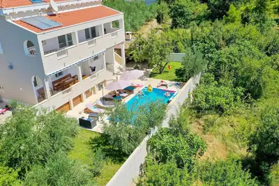 Image de Superbe maison Ă Kastel Sucurac