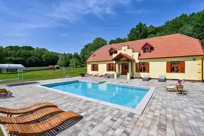 Image de Superbe maison à Konjscina