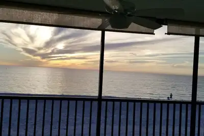 Image de New On Rental Market! On The Beach