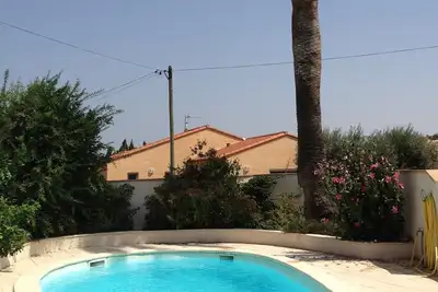 Image de Appartement Atypique avec Piscine dans Maison de Maître