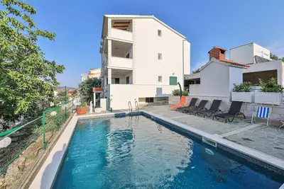Superbe appartement à Okrug Donji