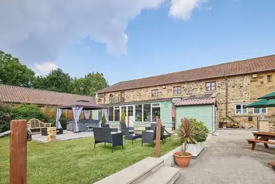 Host & Stay | The Arches Country House