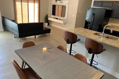Image de Modern 3 Bedroom Executive House by Spirit