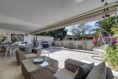 Image de Luxury Apartment, Fast Wifi, Large Terrace, Heated Pool, Marazul