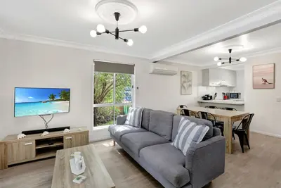 Image de Townhouse - High Speed Nbn and walk to everything